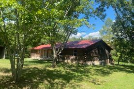 Farm and Ranch in Laclede County, Missouri