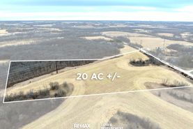 Property listing photo 4