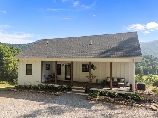 131 tobacco trail canton nc 131 Tobacco Trail, Canton, NC 28716 | MLS: 4280459